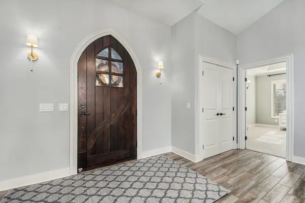 Grand Rapids, MI 49546,5808 Manchester Hills DR SE