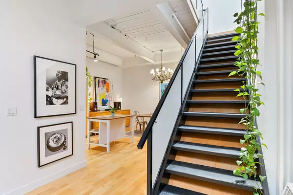 Toronto E01, ON M4M 3N8,326 Carlaw AVE #233