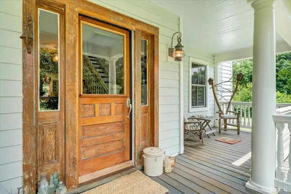 Roseland, VA 22967,785 Jonesboro RD