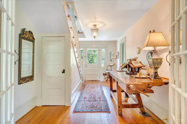 Roseland, VA 22967,785 Jonesboro RD