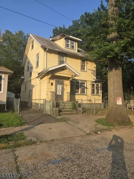 25 W Denman Pl, Irvington Twp., NJ 07111