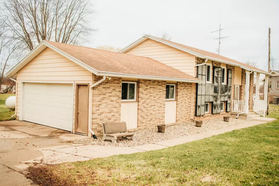 175 Miller DR, Conklin, MI 49403