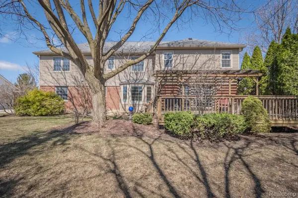 Plymouth, MI 48170,49035 QUAIL RUN DR S