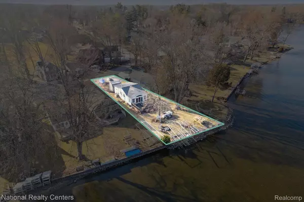 Pinckney, MI 48169,4807 DOWNING DR