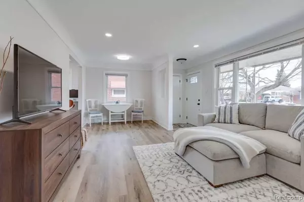 Allen Park, MI 48101,17320 LESLIE AVE