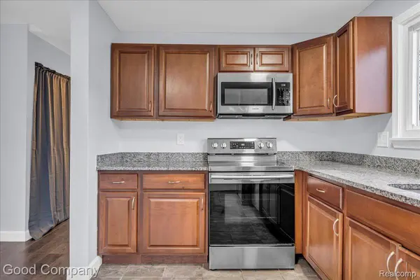 1423 ANDREA ST Ypsilanti, MI 48198