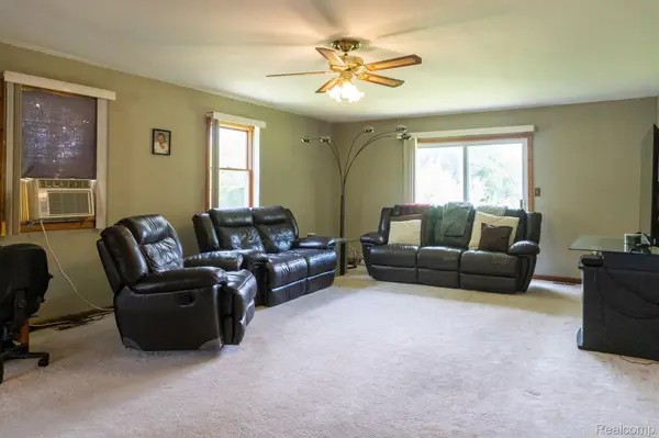 Holly, MI 48442,510 DEMODE RD