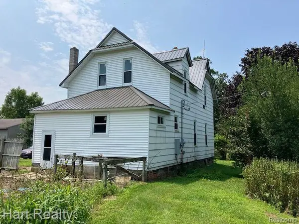 Clifford, MI 48727,9724 SHARP RD