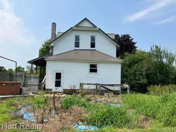 Clifford, MI 48727,9724 SHARP RD