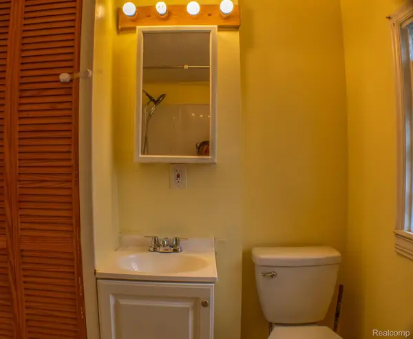 Warren, MI 48091,7211 CONTINENTAL AVE