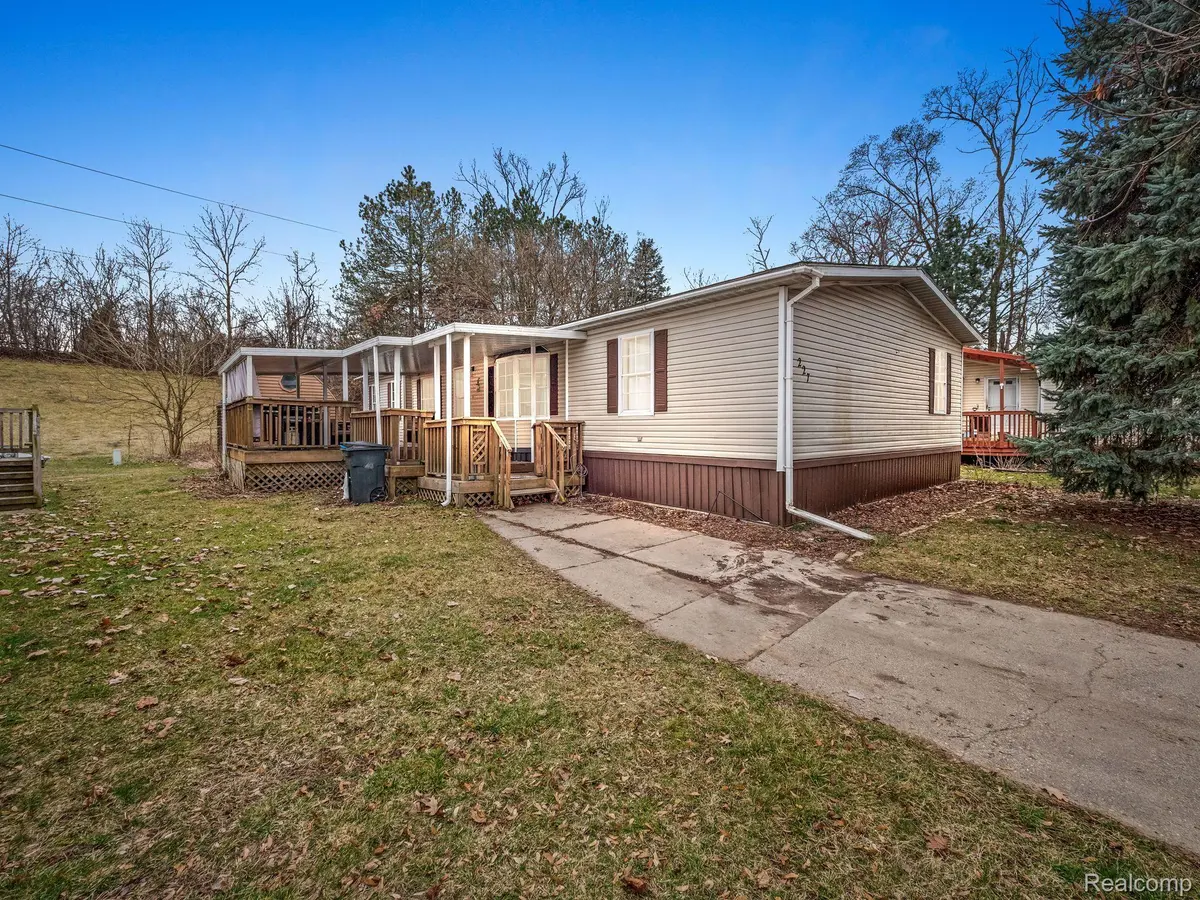 165  S OPDYKE LOT 227 RD, Auburn Hills, MI 48326