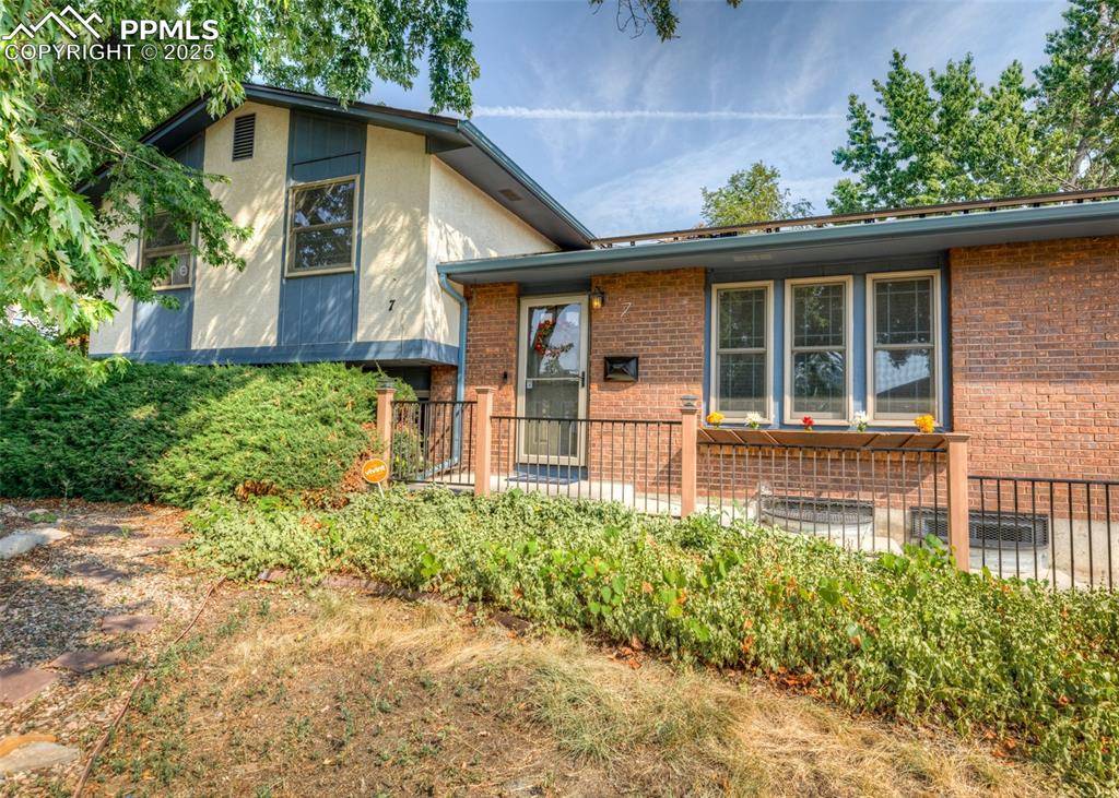 Pueblo, CO 81001,7 Briargate TER