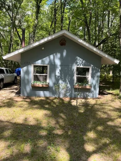 Idlewild, MI 49642,2104 E 88th ST