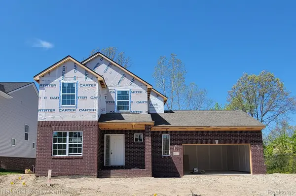 671 Pattan DR, Wixom, MI 48393