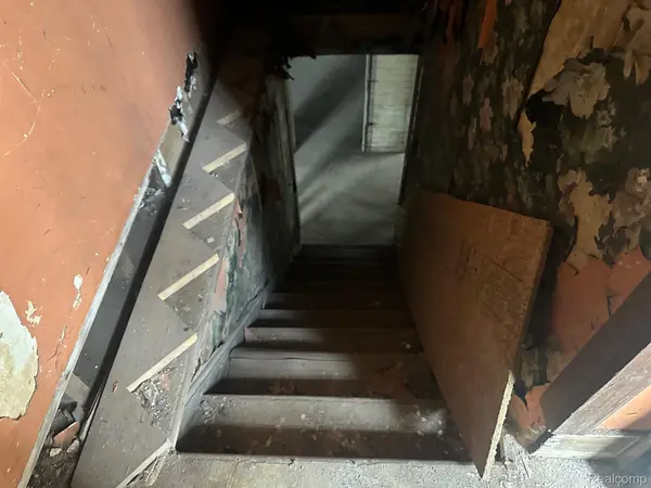 Detroit, MI 48207,407 E GRAND BLVD