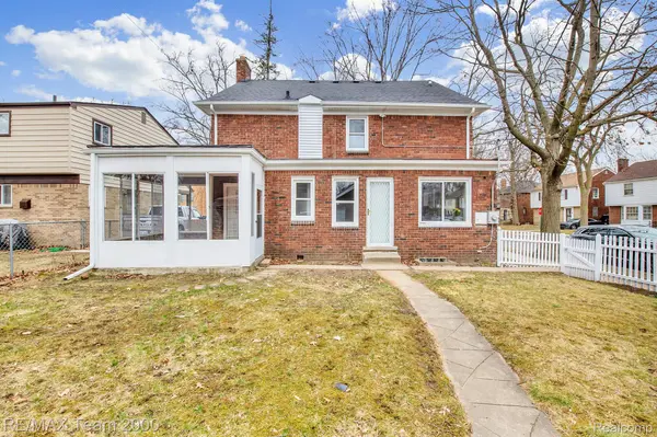 Detroit, MI 48221,8101 MARYGROVE DR