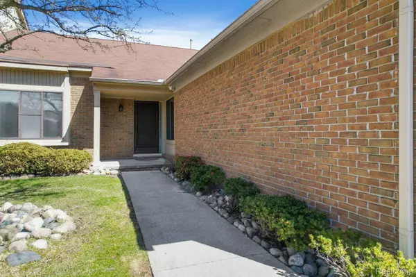 Rochester Hills, MI 48307,589 TENNYSON