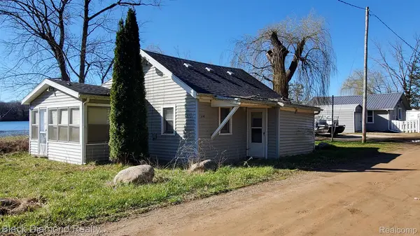 Grass Lake, MI 49240,3701 Lakeshore Dr DR