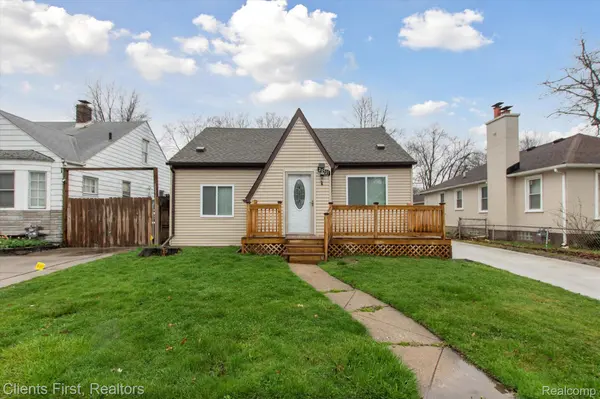 20511 KENOSHA ST, Harper Woods, MI 48225