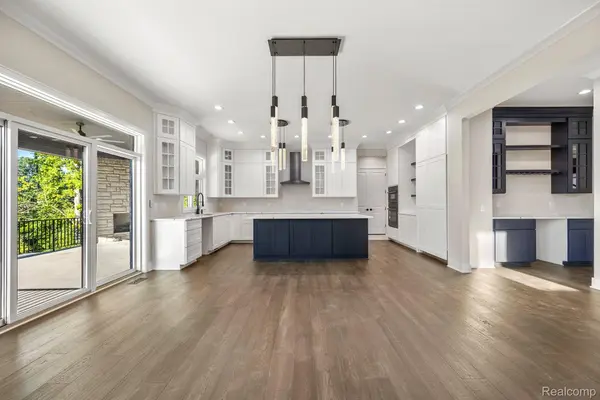 Shelby Twp, MI 48316,55328 BUCKTHORN DR