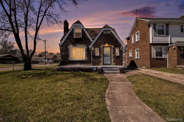 Detroit, MI 48227,9903 ROBSON ST