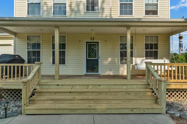 Howell, MI 48843,5389 BENTLEY LAKE RD