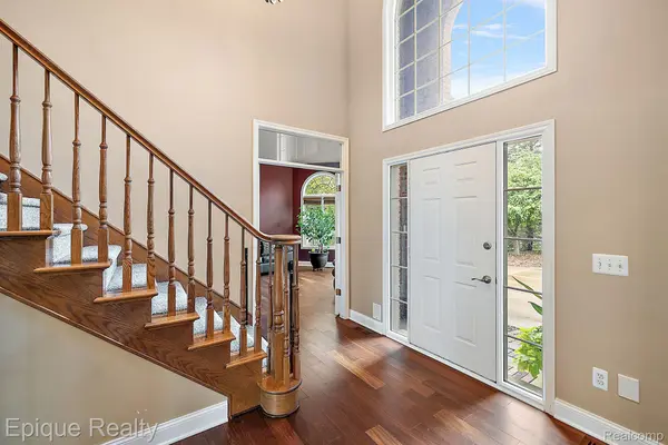 Oxford, MI 48371,1975 SAINT ANDREWS DR