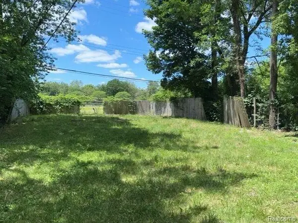 19171 GLASTONBURY RD, Detroit, MI 48219