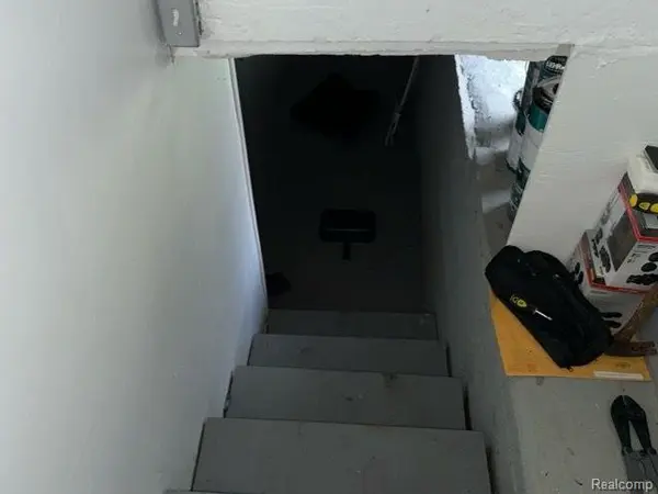 19171 GLASTONBURY RD, Detroit, MI 48219