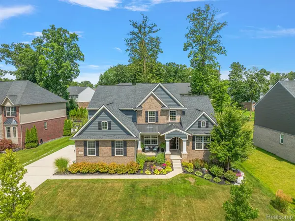 South Lyon, MI 48178,406 AMELIA CIR