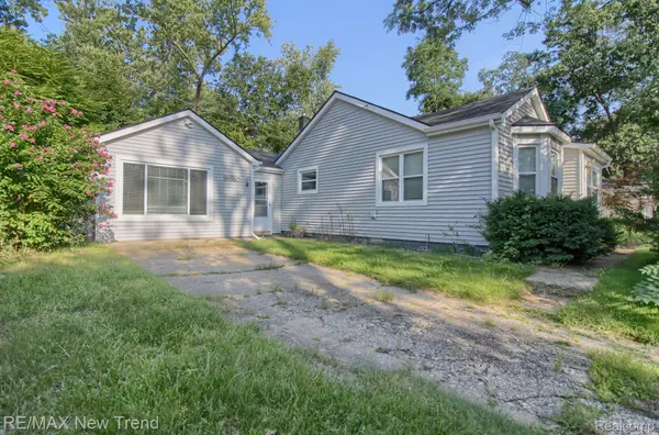 Pinckney, MI 48169,8685 RUSHSIDE DR