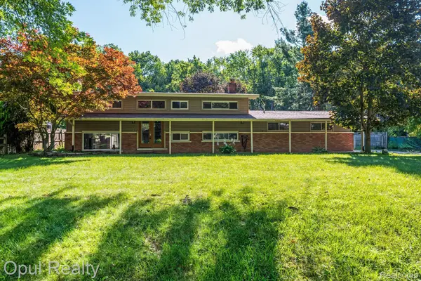 Commerce Twp, MI 48390,1814 BIG TRAIL RD