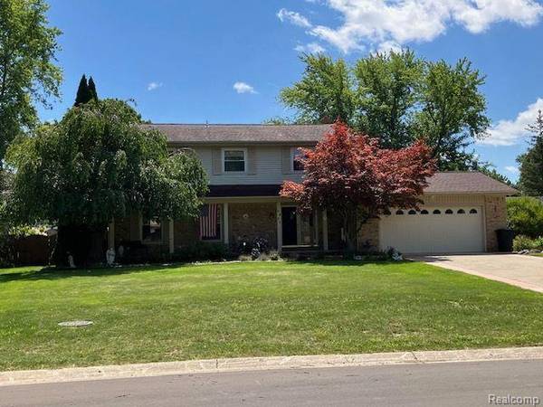 6086 KINGS SHIRE RD,  Grand Blanc,  MI 48439