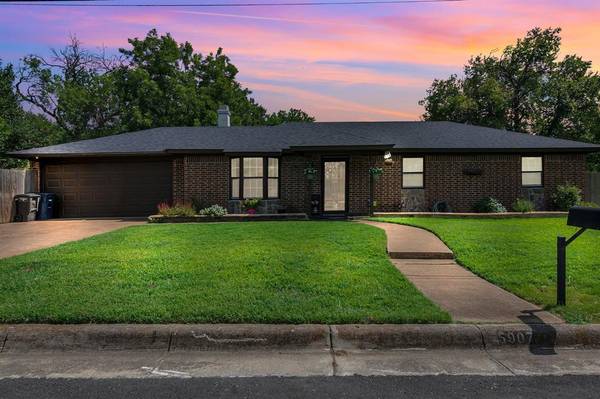 5907 Douglas Street,  Fort Worth,  TX 76114