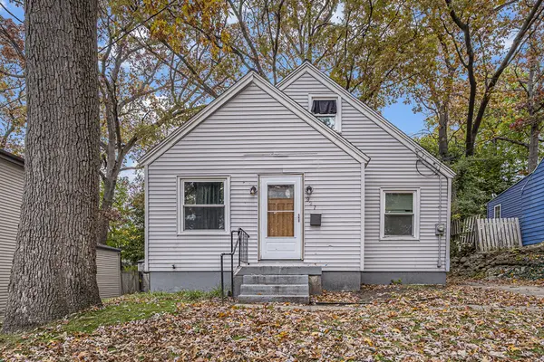 927 Merrifield ST SE, City Of Grand Rapids, MI 49507