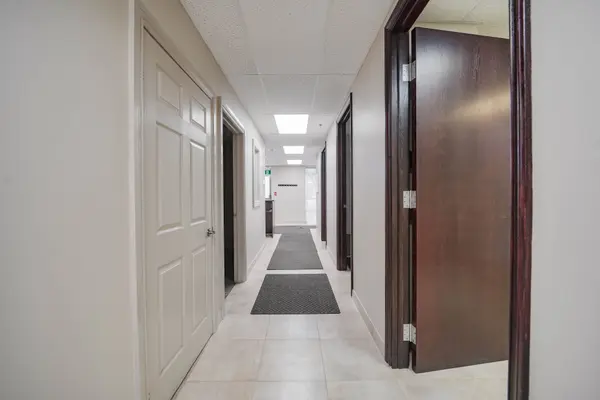 Toronto C06, ON M3H 6B4,800 Sheppard AVE W #C3