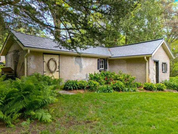 Kitchener, ON N2P 2J3,17 The Kirksway N/A