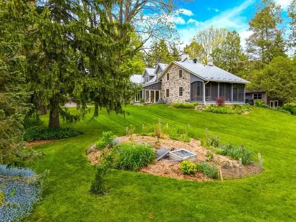 Kitchener, ON N2P 2J3,17 The Kirksway N/A