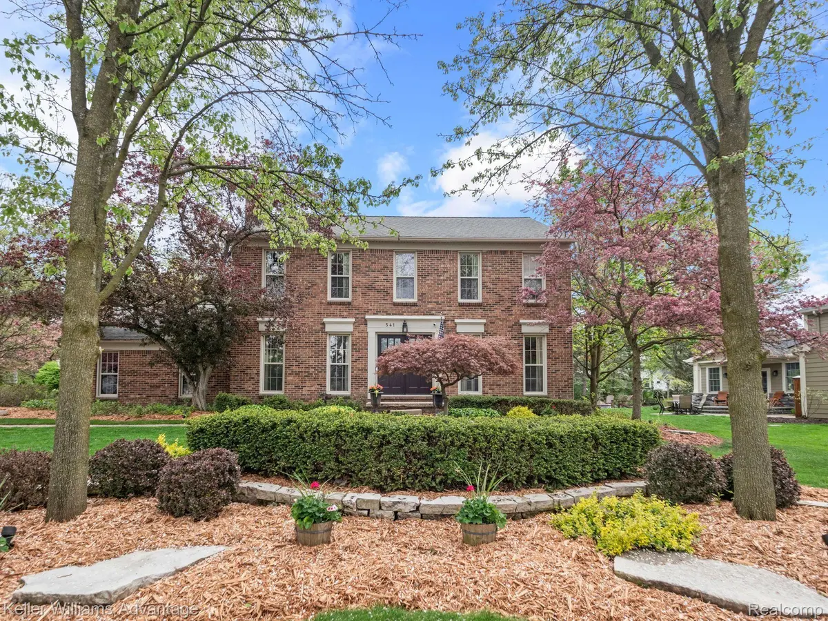 541 Morgan CIR, Northville, MI 48167