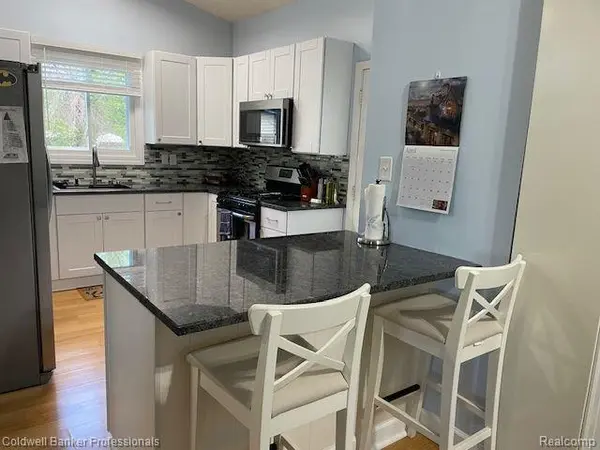 Grand Blanc, MI 48439,6138 SPRINGDALE BLVD