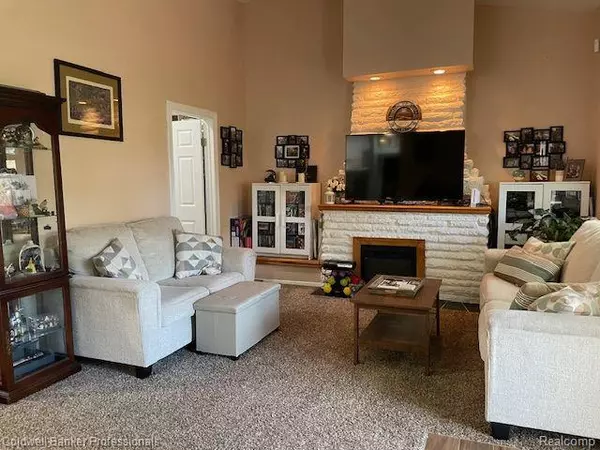 Grand Blanc, MI 48439,6138 SPRINGDALE BLVD