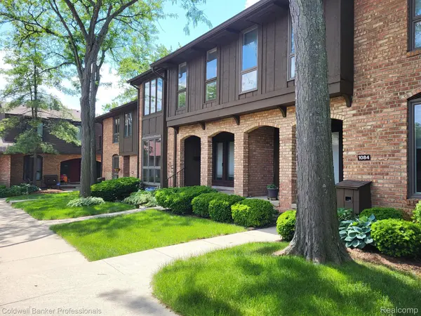 1086 Greenhills Drive,  Ann Arbor,  MI 48105