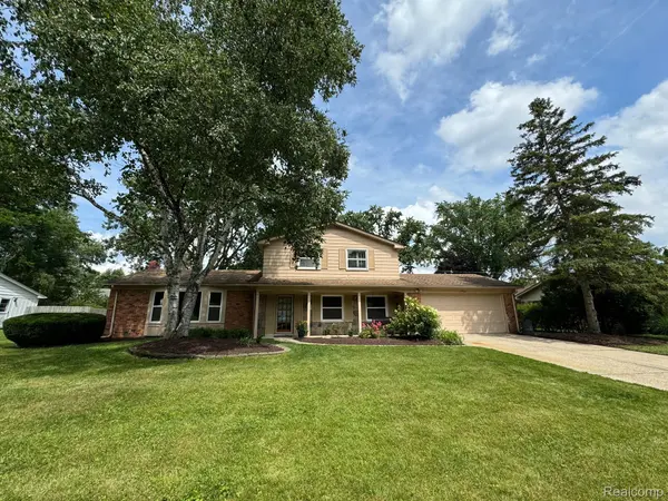 Farmington Hills, MI 48334,29862 FERNHILL DR