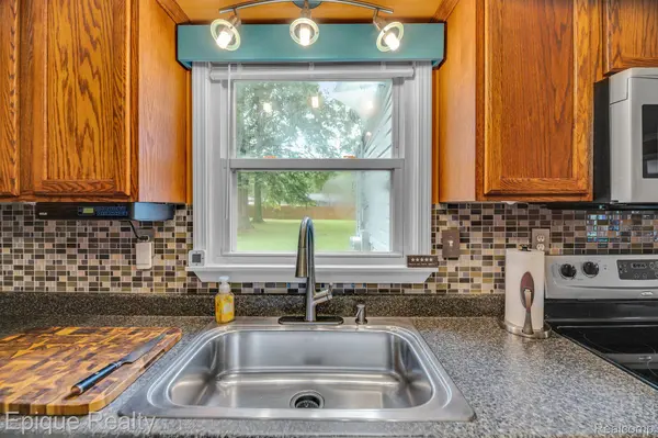 Shelby Twp, MI 48317,50130 GRAVEL RIDGE