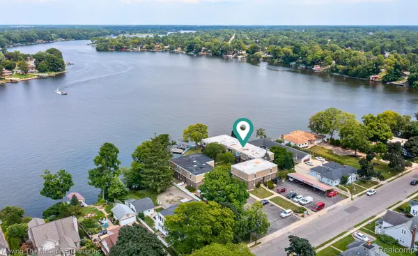 Belleville, MI 48111,250 N LIBERTY ST #204