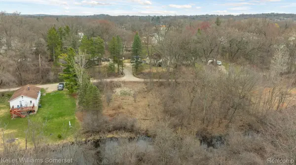 0000 Lakeview DR, White Lake Twp, MI 48386