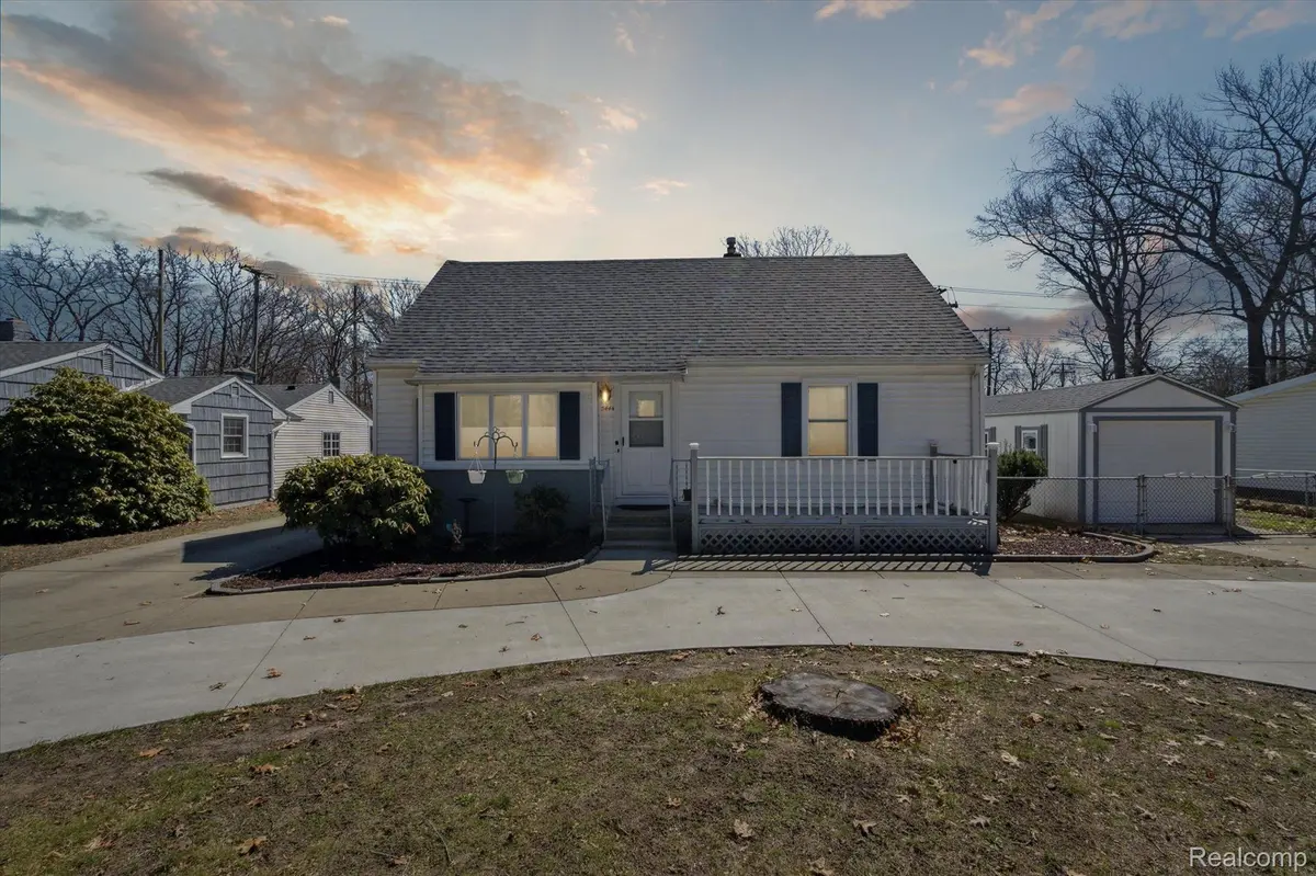 Port Huron, MI 48060,3444 RIVERSIDE DR