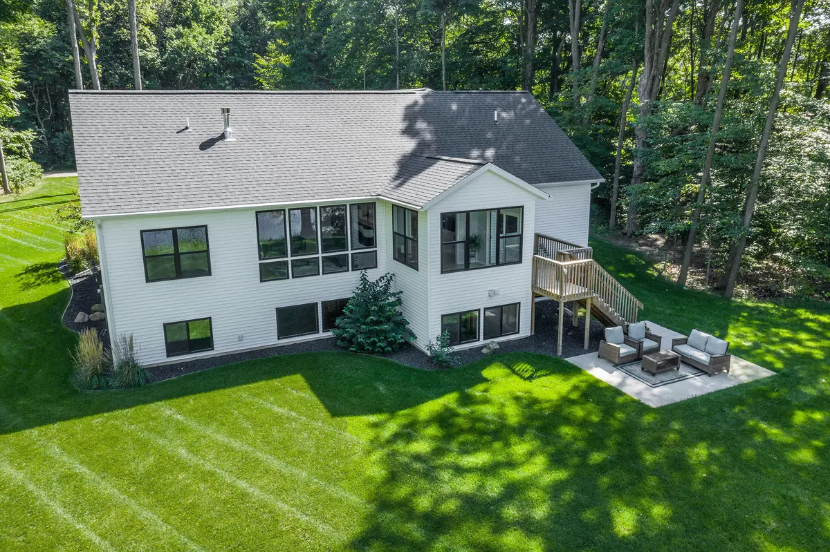 1664 Westview DR, Allegan Twp, MI 49010