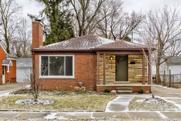 2929 HARVARD RD, Berkley, MI 48072