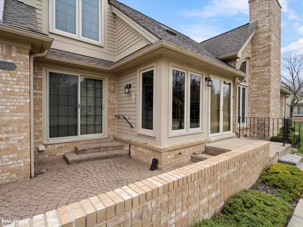 Macomb, MI 48042,16903 Sandstone CIR